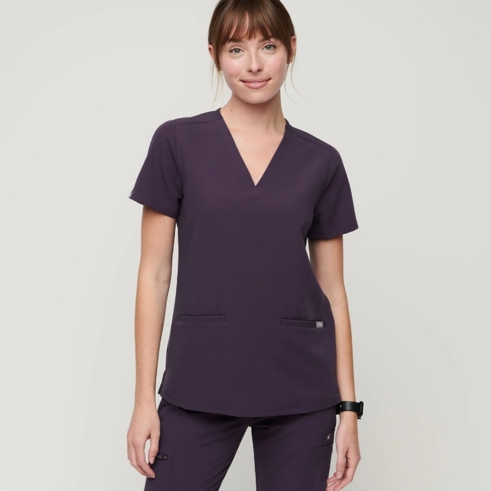 FIGS Purple Shadow Medium Scrubs Set - NEW